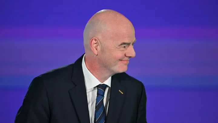 Gjashtë drejtues të federatave arabe të futbollit, pro Infantinos mes thirrjeve për dorëheqjen e tij