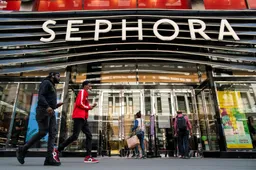 Sephora начинает продавать свою продукцию в Израиле через местного ретейлера