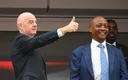 Motsepe : "Si vous voulez destituer Infantino, passez par les élections !"