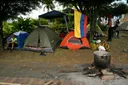 Sin una casa donde regresar: miles de familias afrontan la emergencia tras el terremoto en Colombia