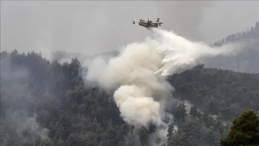 OS BiH angažovao dodatne resurse: Helikopteri gase požare u Konjicu i Bosanskom Grahovu