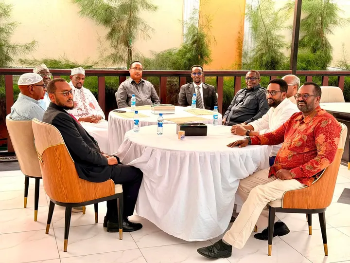 Duqa Muqdisho iyo Gudomiyaha Rugta Ganacsiga oo ka wada hadlay horumarinta ganacsiga iyo maalgashiga