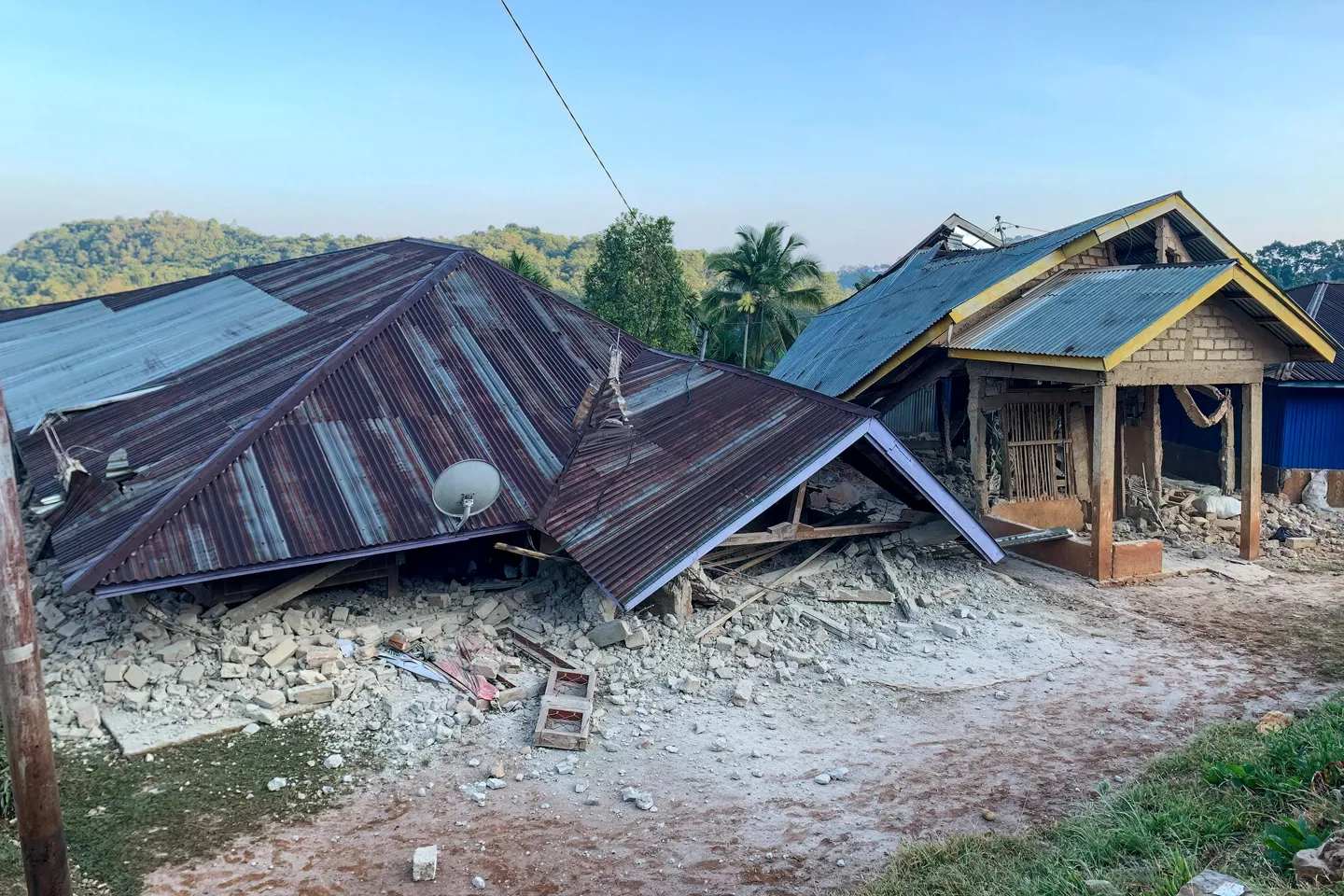 Korban gempa NTT bertambah jadi 105 orang, hampir 180 ribu warga mengungsi