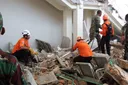 Korban gempa NTT capai 83 jiwa, pasokan logistik menipis