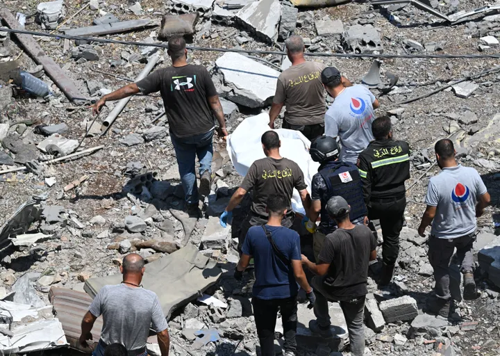 U izraelskim napadima na jugu Libana poginulo 11 osoba, među njima troje djece