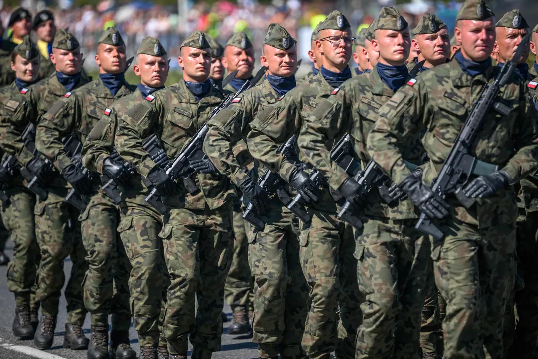 Polska armia ma liczyć pół miliona żołnierzy. Dziś służy w niej ponad 220 tys.