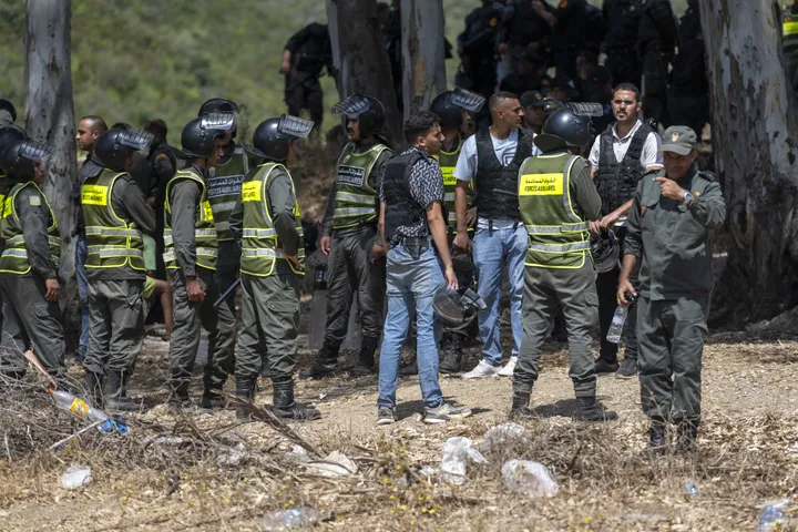 Moroccan police block fresh migrant rush toward Spain's Ceuta