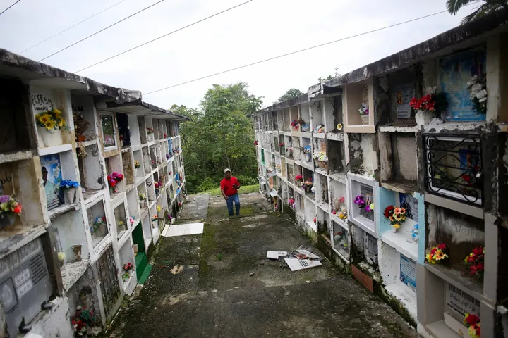 Death toll from Colombia earthquake reaches 294