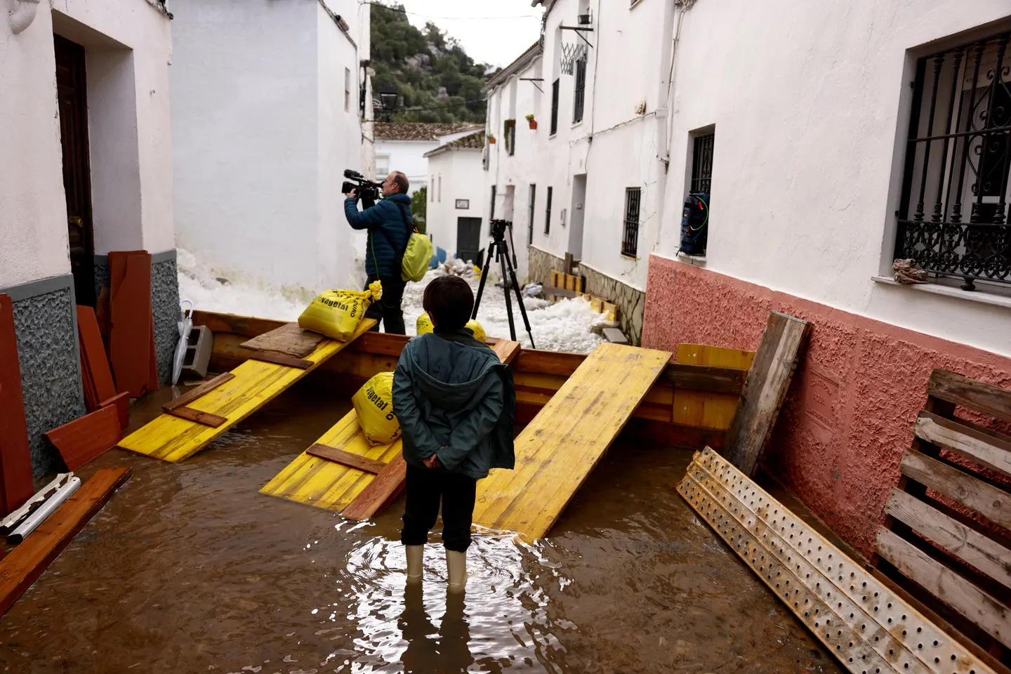 Flood, landslide kill two women in northwestern Spain