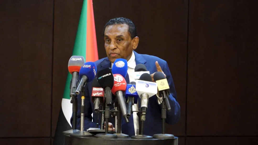 رئيس الوزراء السوداني لـTRT عربي: منفتحون على التفاوض ونرحب بأي دور تركي لدعم السلام