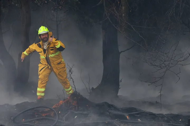 Bosbrand verwoest 2.700 hectare in Oost-België; honderden mensen geëvacueerd