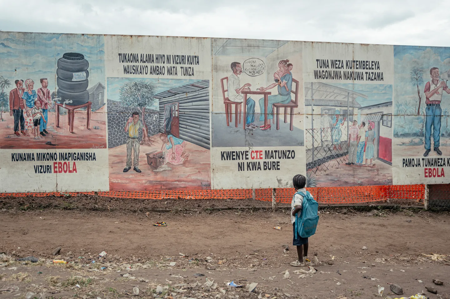 Ebola: l’épidémie progresse toujours en RDC et menace la région
