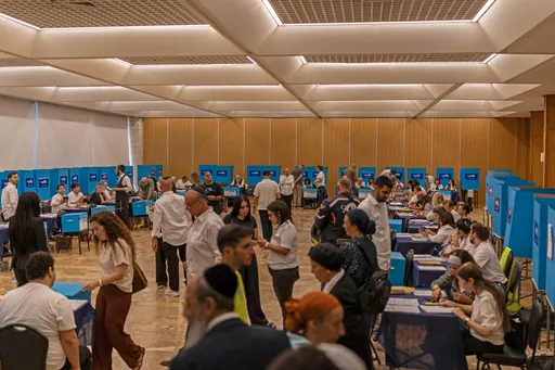 שלושה סקרי מנדטים: גוש נתניהו לא מגיע ל־61 באף אחד מהם