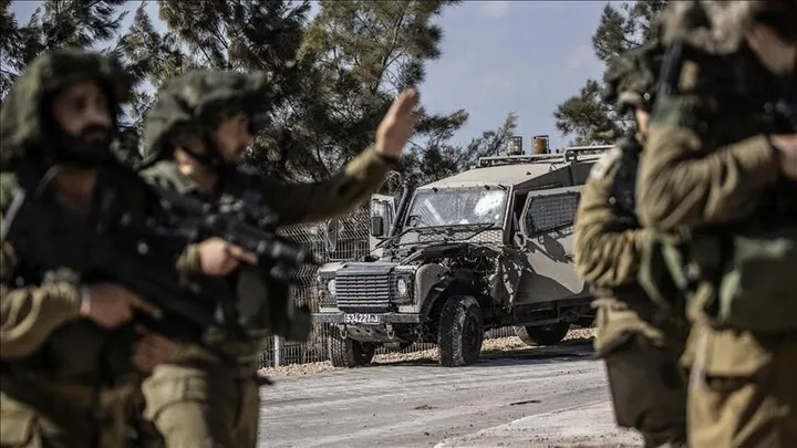 Forcat izraelite rrëmbejnë të rinj gjatë bastisjeve në Daraa të Sirisë