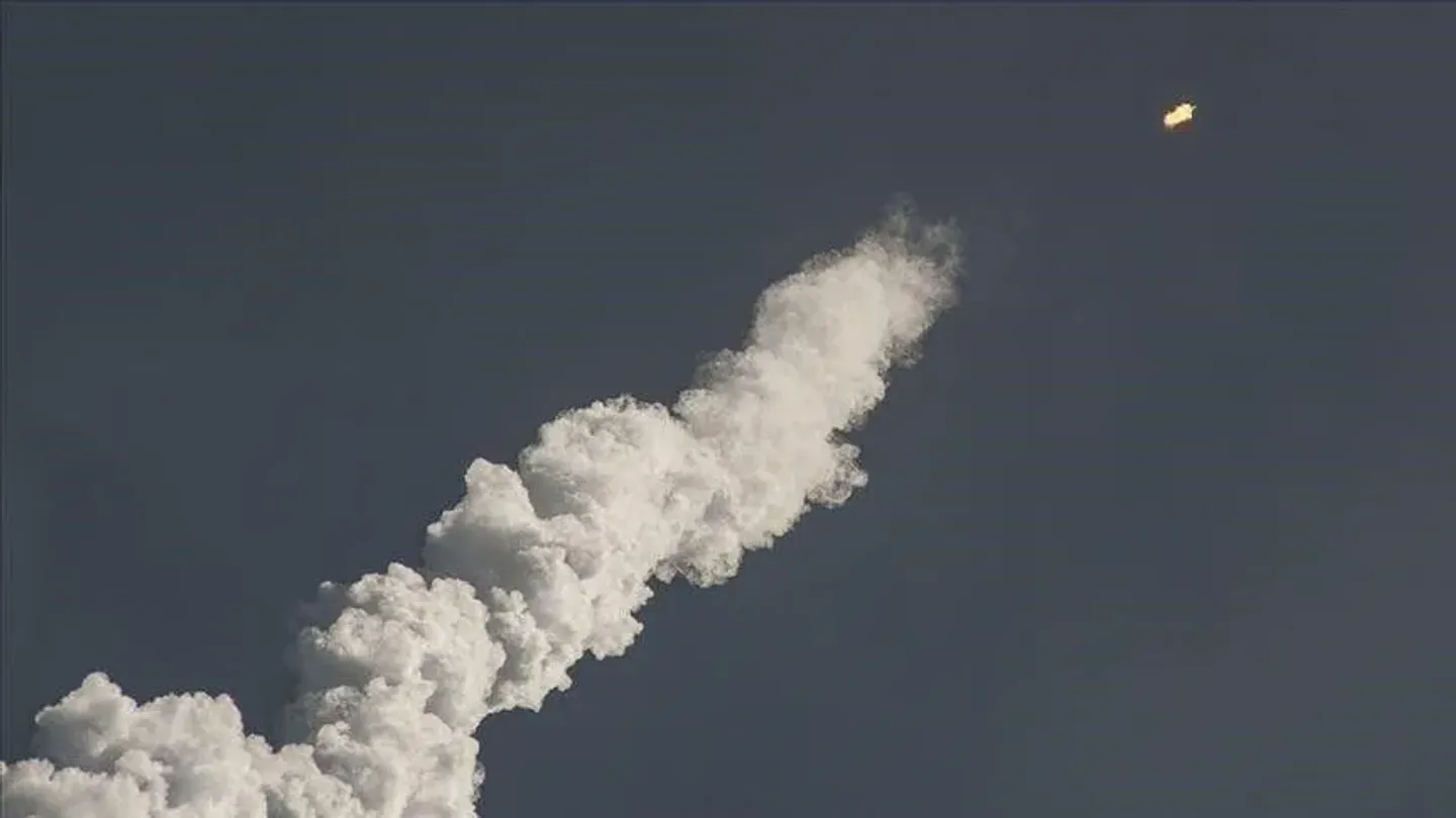 Jemenska vojska: Huti ispalili dvije hipersonične balističke rakete prema Mochi i Crvenom moru