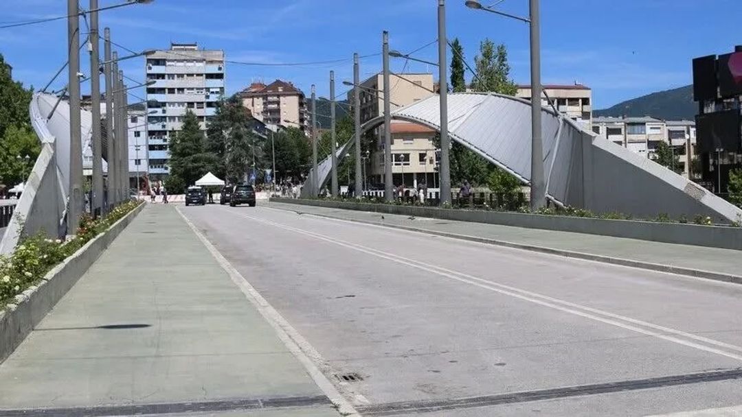 Ish presidentja  Osmani  Hapja e urës mbi Ibër  hap historik për integrimin e plotë të Kosovës