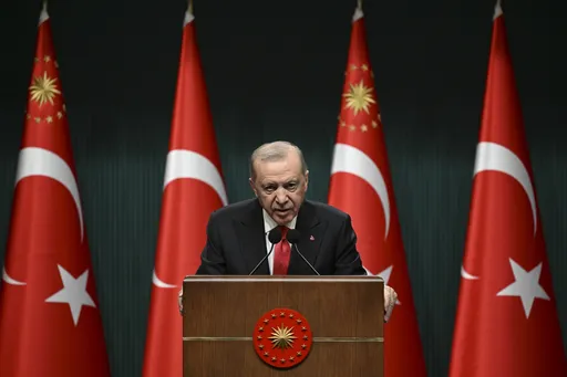 Erdoğan uron kryeministrin e ri britanik, zotohet për thellimin e marrëdhënieve Türkiye-MB