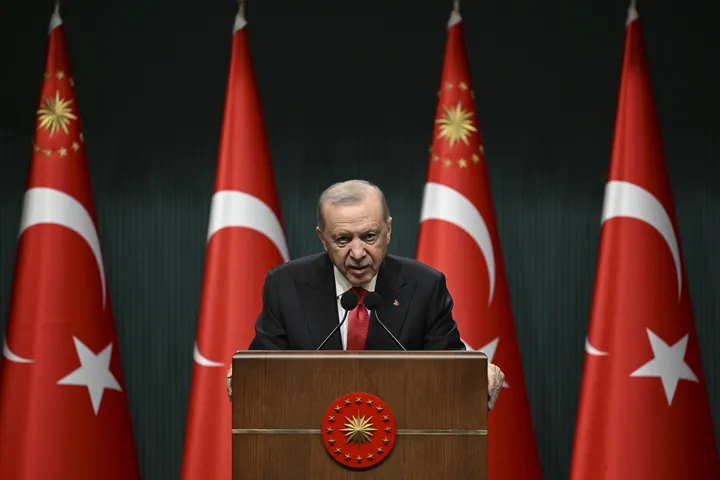 Erdoğan uron kryeministrin e ri britanik, zotohet për thellimin e marrëdhënieve Türkiye-MB