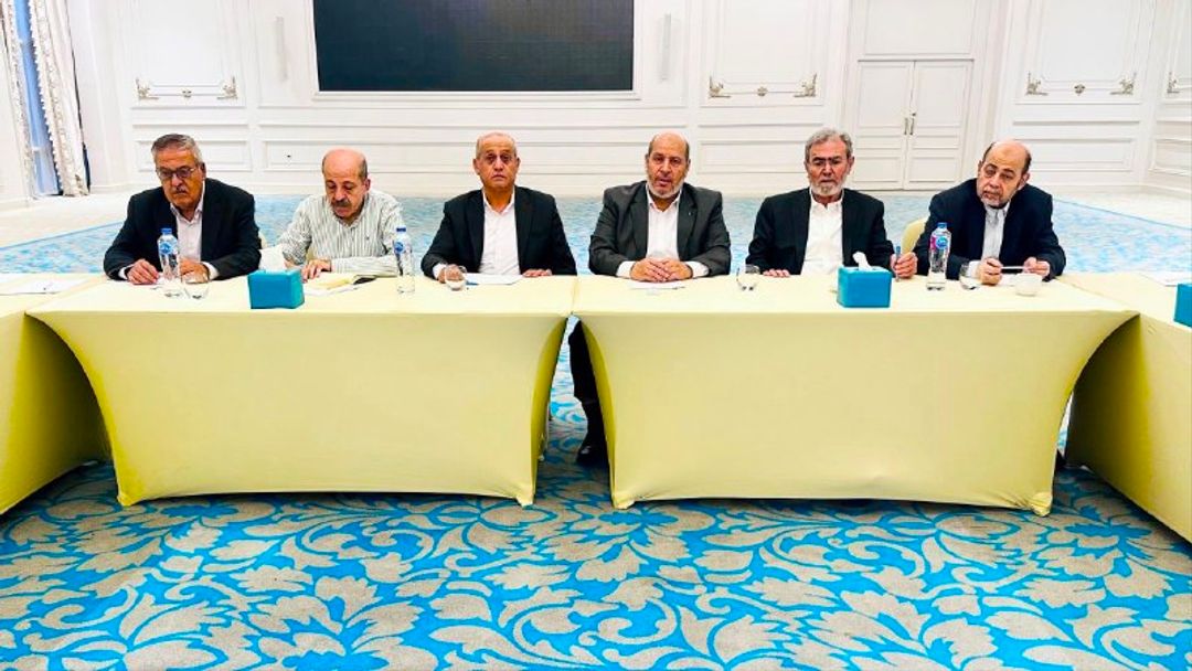 الفصائل الفلسطينية تجتمع في القاهرة وتحمّل الاحتلال مسؤولية تعطيل اتفاق غزة