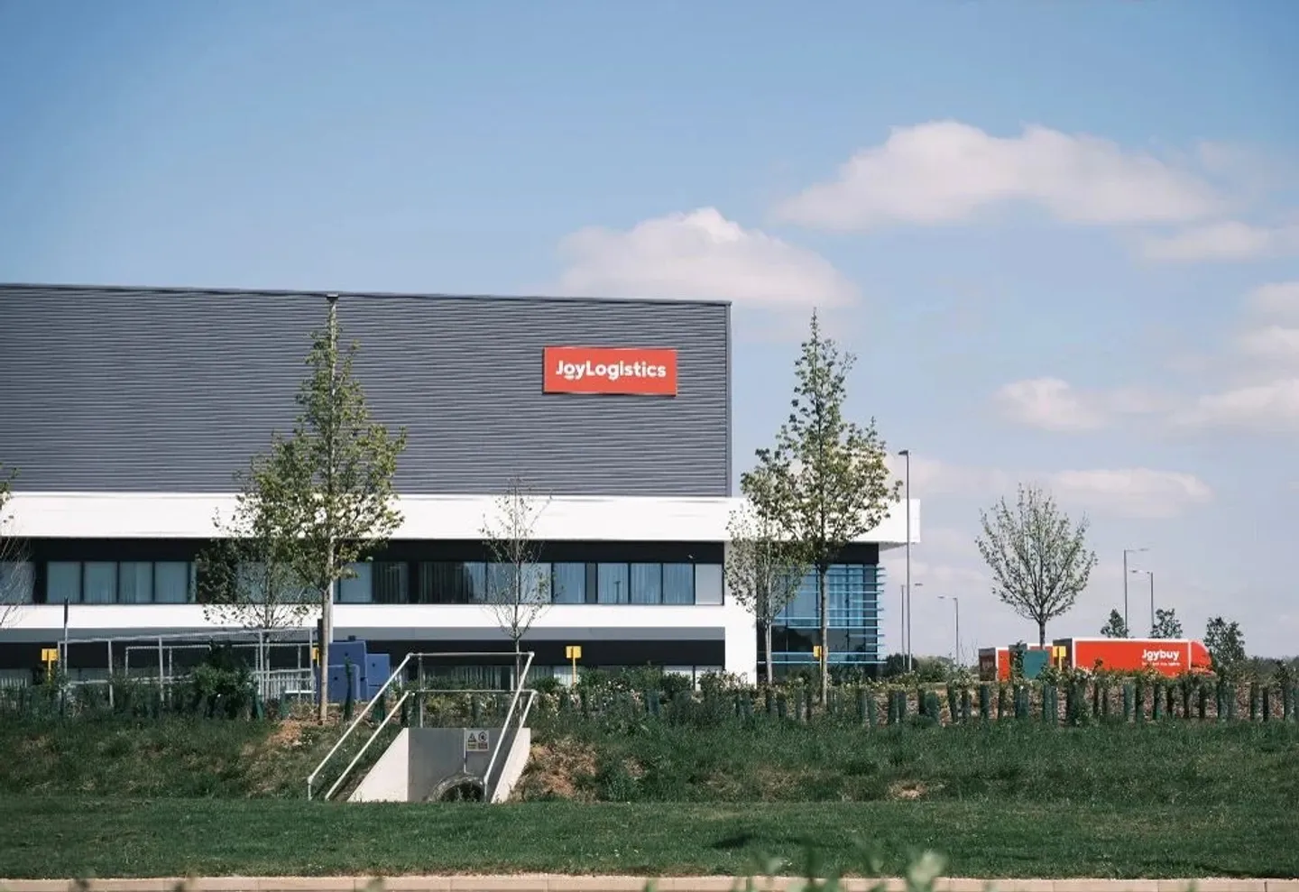 De Chinese online retailer JD.com richt een logistiek centrum op in Willebroek, Antwerpen