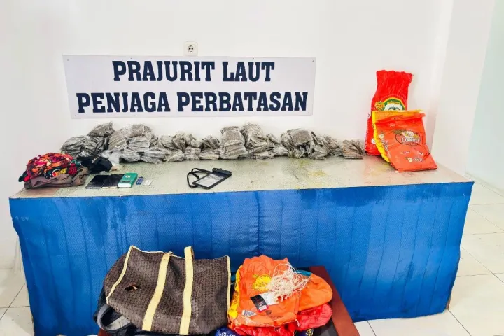 TNI AL gagalkan penyelundupan 14 kg ganja asal Papua Nugini di perairan Jayapura