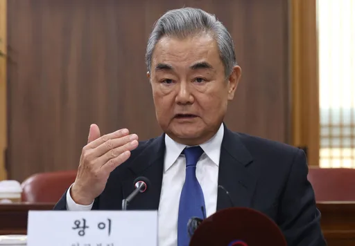 중국 최고 외교관, 한반도 평화 위해 '건설적 역할' 다할 것 다짐