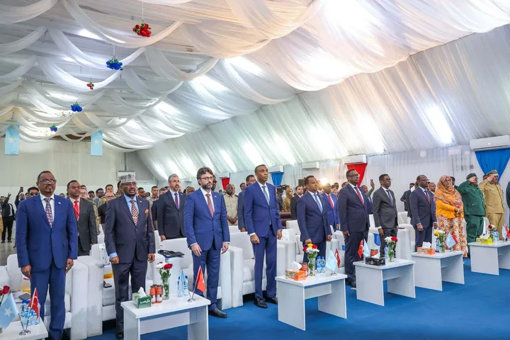 Muqdisho oo laga xusay 15-guuradii kasoo wareegtay booqashadii taariikhiga ahayd ee MW Erdogan