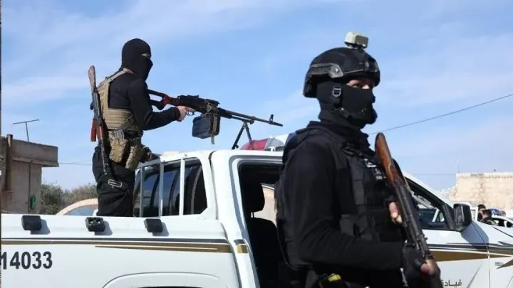 سوريا تتسلم من لبنان ضابطا بجيش النظام المخلوع