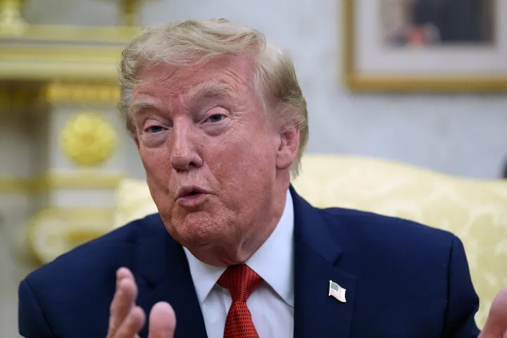 Trump lanza la "operación económica más aplastante" contra Irán, y Teherán le vaticina “más derrota”