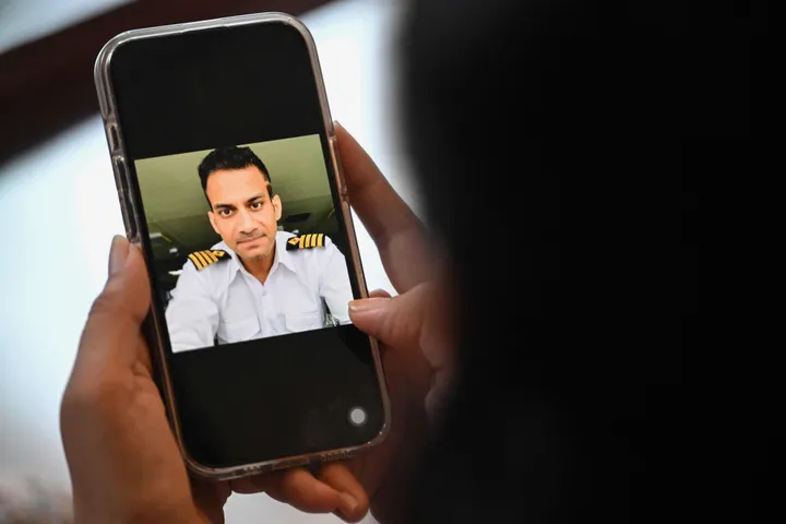 Wife calls Indian tanker captain a 'scapegoat' in UK sanctions case over Russia