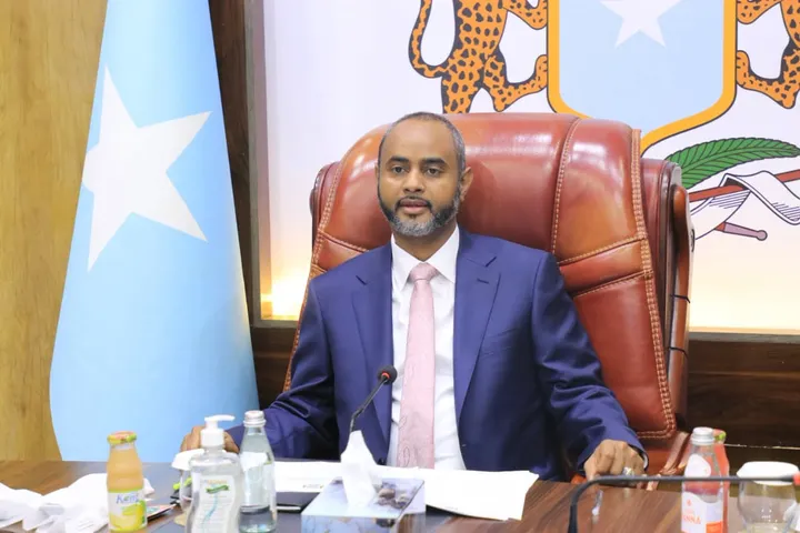 Guddoomiyaha Golaha Shacabka oo shir-guddoomiyay kulankiisii ugu horreeyay ee Guddiga Joogtada ah