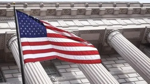 Američki javni dug premašio 40 biliona dolara usred kriza i ratova