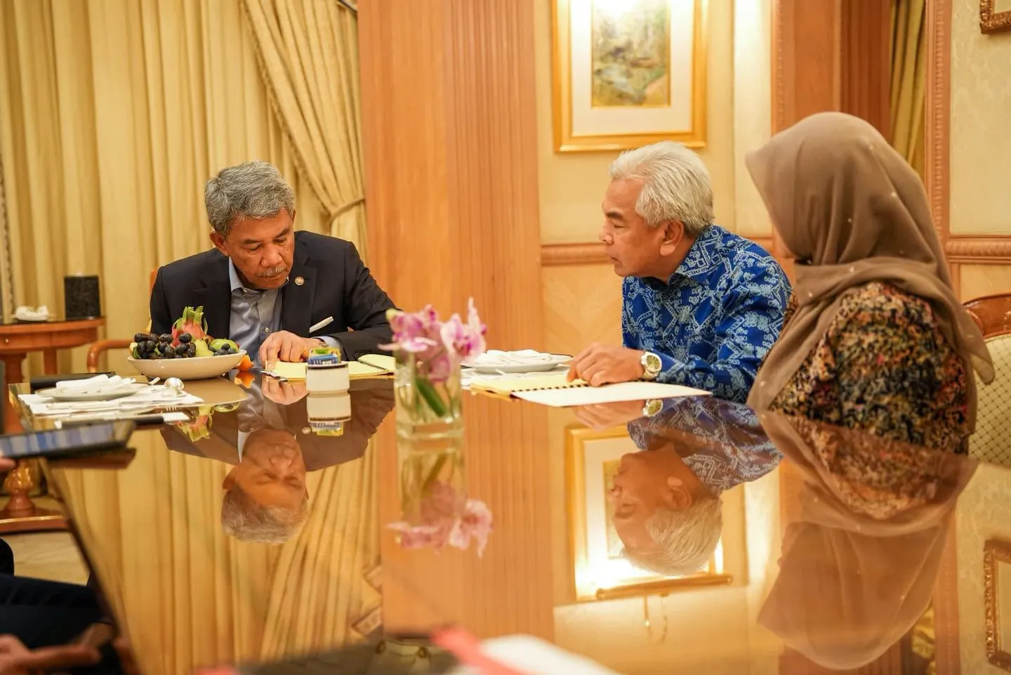 Malaysia guna saluran diplomatik tangani kebakaran hutan, jerebu dari Indonesia – Mohamad
