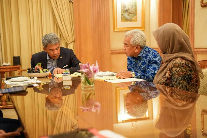 Malaysia guna saluran diplomatik tangani kebakaran hutan, jerebu dari Indonesia – Mohamad