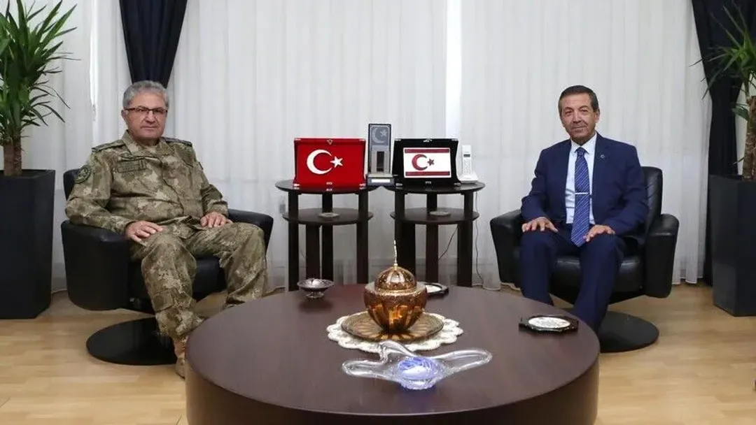 Ministri i Jashtëm i Qipros Turke  Prania e ushtrisë turke në Qipro ka rëndësi jetike