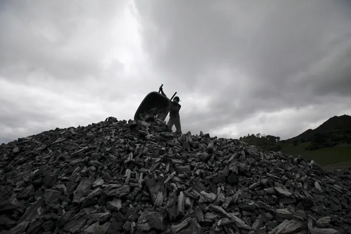 Colombia resumes coal exports to Israel, reversing Petro-era ban