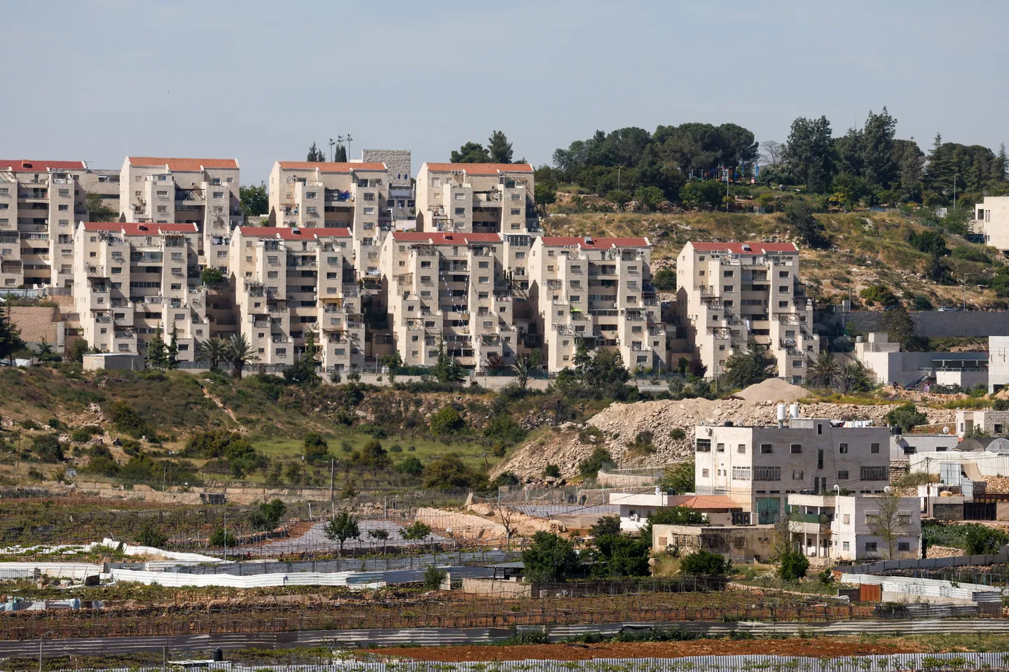 Illegal Israeli settlements, outposts in occupied West Bank reach 592