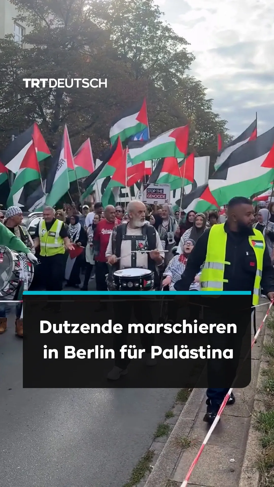 Dutzende marschieren in Berlin für Palästina