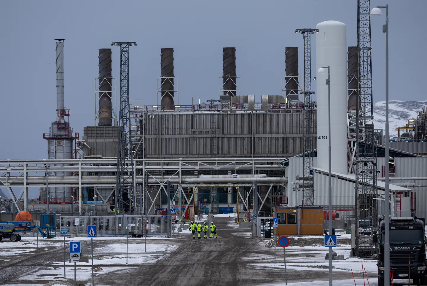 Norway to press ahead with Arctic drilling despite EU opposition