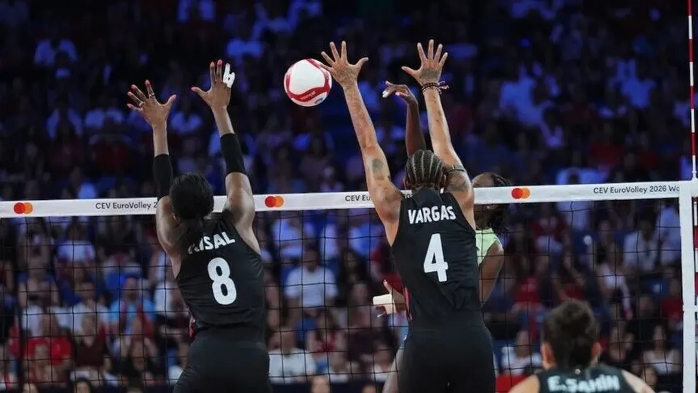 La Nazionale Femminile di Pallavolo della Türkiye ha battuto la Slovenia 3-1