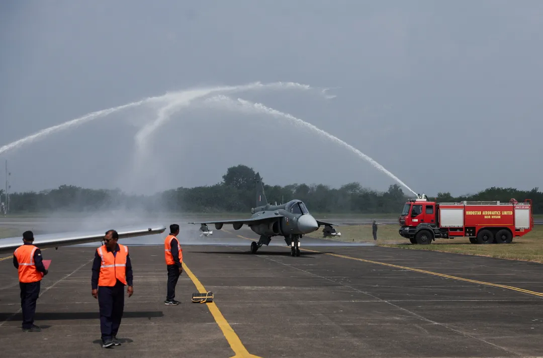 2030 के दशक में Tejas Mk-2 की प्रासंगिकता पर पूर्व IAF उप प्रमुख ने उठाए सवाल