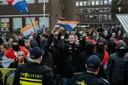 Meer aanhoudingen wegens digitale bedreigingen na protesten bij een asielzoekerscentrum in Apeldoorn
