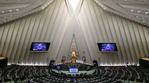 معاون حقوقی رئیسجمهور ایران: طرح مقابله با نفوذ، مغایر با قانون اساسی و حقوق شهروندی است