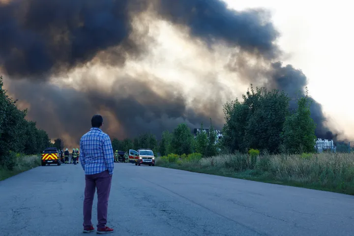 Overnight strikes in Russia, Ukraine kill 3, injure 3