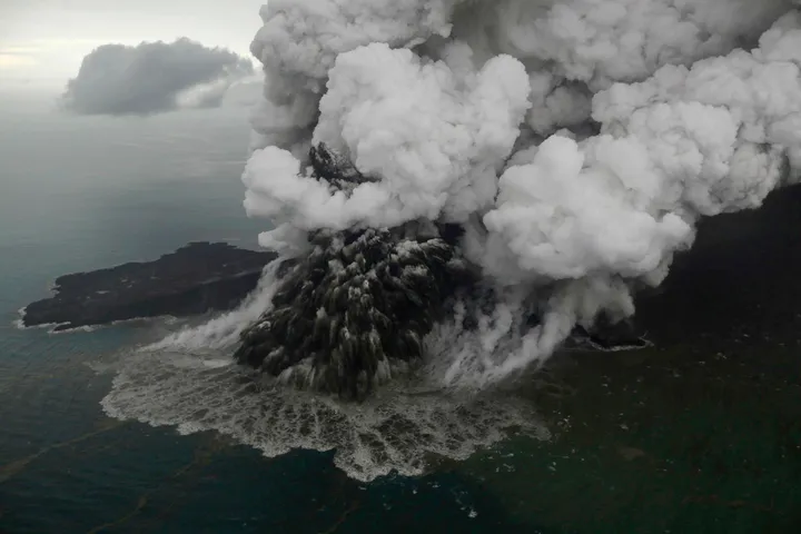 Repeated eruptions of Indonesia's Mount Anak Krakatau prompt safety alert