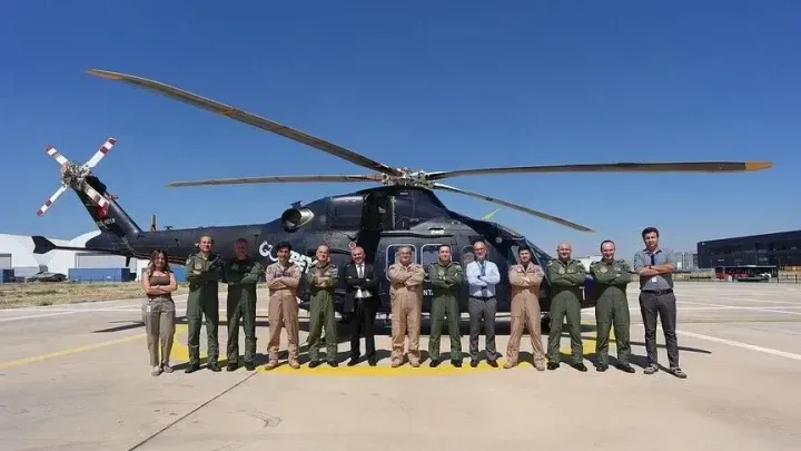 Përfundoi trajnimi i ekuipazhit të parë për helikopterin turk T-625 GOKBEY