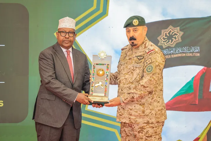 Isbaheysiga Milateriga Islaamka oo Muqdisho ka daah-furay tababarka "Wariyayaasha Nabadda"
