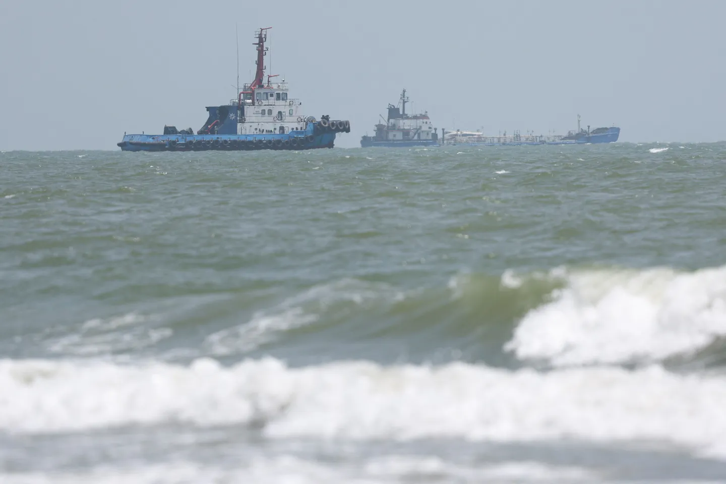 Trump declares Strait of Hormuz demined, warns Iran against new mines
