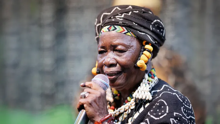 Mariam Bagayoko, le rossignol qui "enchante" les traditions musicales maliennes