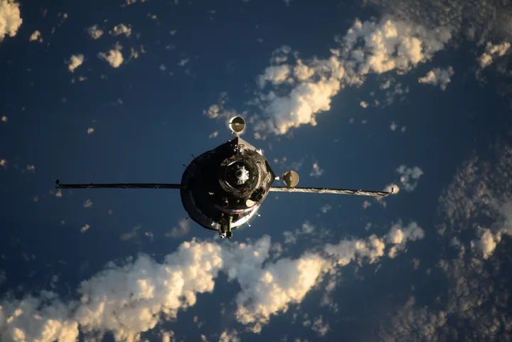 Россия создает глобальную спутниковую сеть - конкурента Starlink